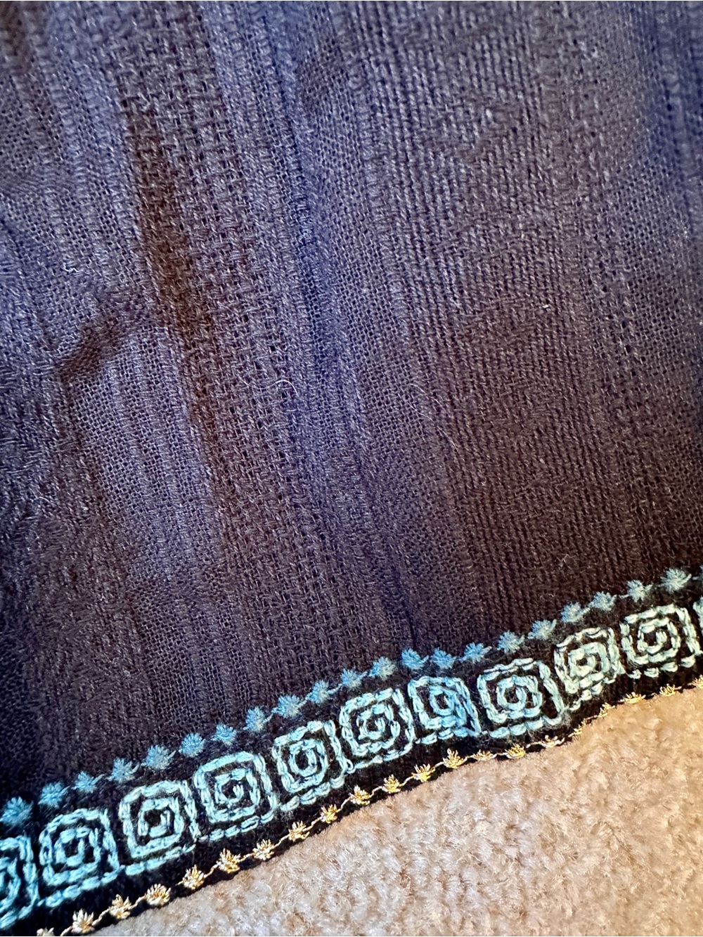 Beautiful Garnet Hill Black Embroidered Scoop Neck Gauze Top - Picture 4 of 7